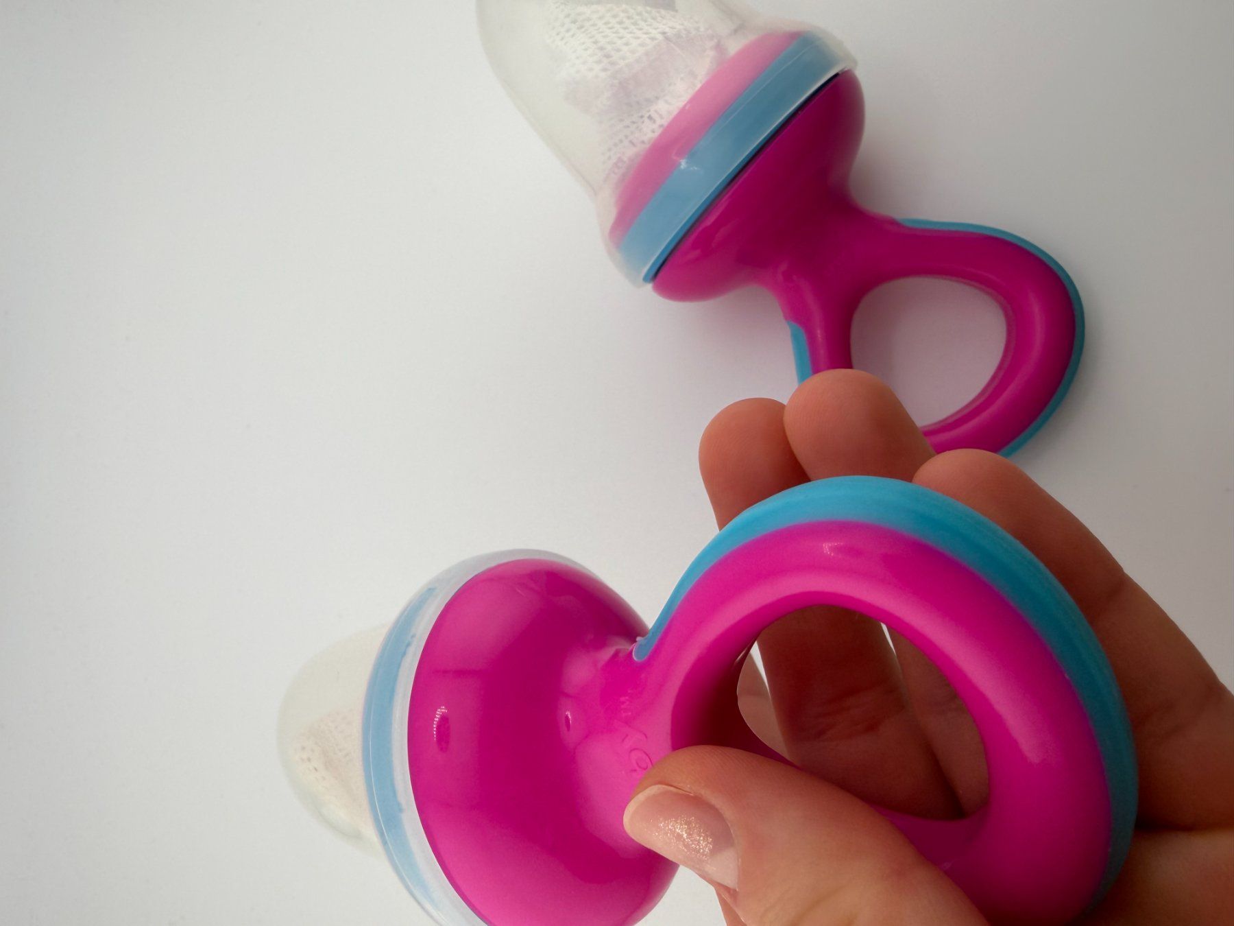 Nuggis & Nuggiketten: 2er Set Fruchtsauger für Babys – Gebraucht aus Riehen von edu_92w7 2