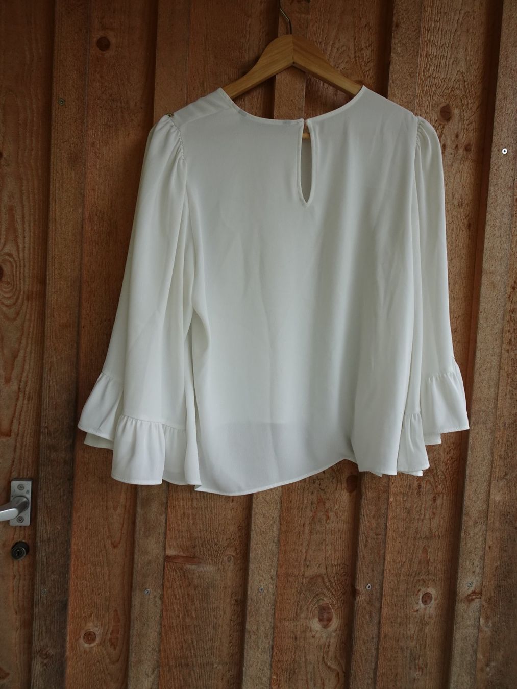 Zara Camicette: Weisse Bluse von ZARA Basic Gr. M - 425116 – Usato da Küssnacht am Rigi venduto da Good4Deckeli 1