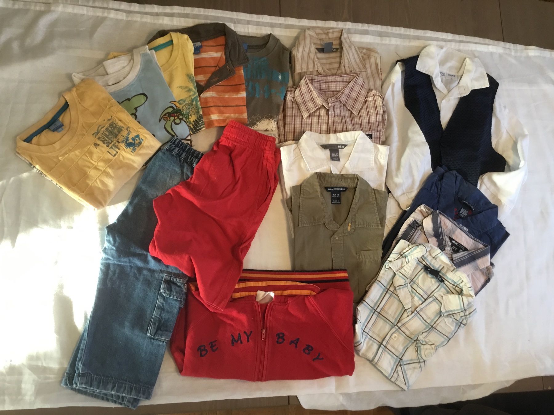 Lotti & Set di vestiti: Super Schnäppchen Kleiderpaket – Usato da Zürich venduto da Sal4