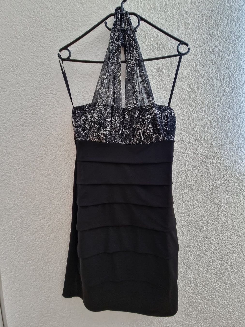 Vestiti: Neckholder, Kleid, Rock, Dress, Cocktailkleid – Nuovo e nell'imballaggio originale da Hettlingen venduto da worldexplorer