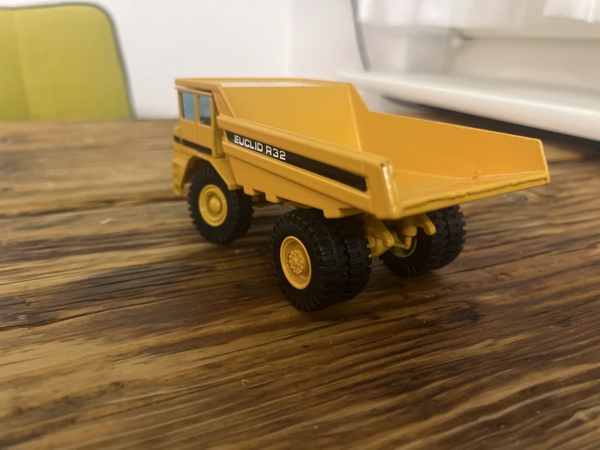 Modellautos: Kipper EUCLID R32 gelb – Gebraucht aus Umiken von mar_p7n9 2