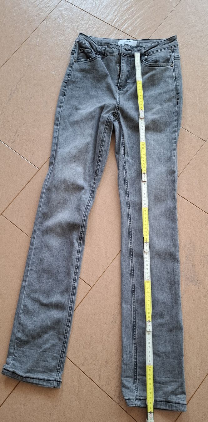 Jeans: Jeans grau 34 von Chicoree – Usato da Thun venduto da lede 2