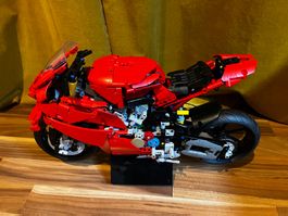 LEGO Ducati Panigale V4 S Motorrad
