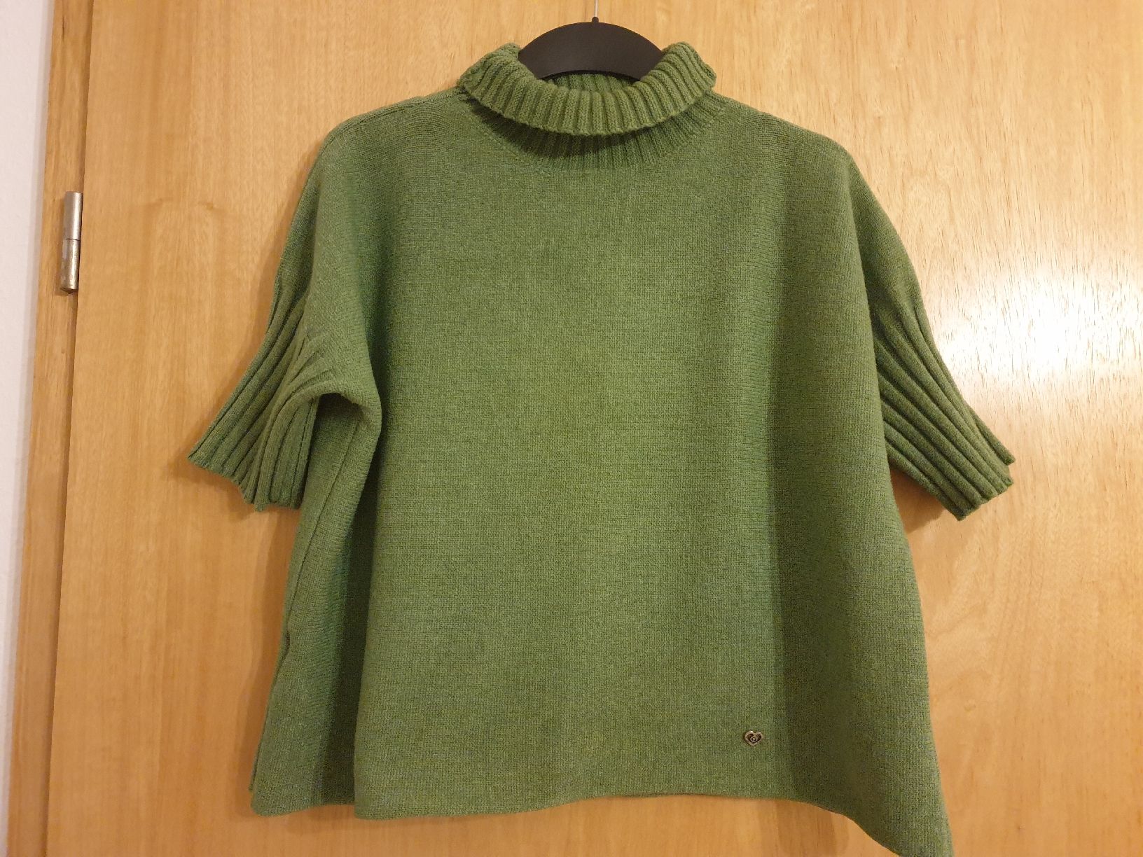 Maglioni & Felpe: Pull, 38, PLEASE vert , col montant, viscose, polyester – Usato da Neuchâtel venduto da Verenas12 3