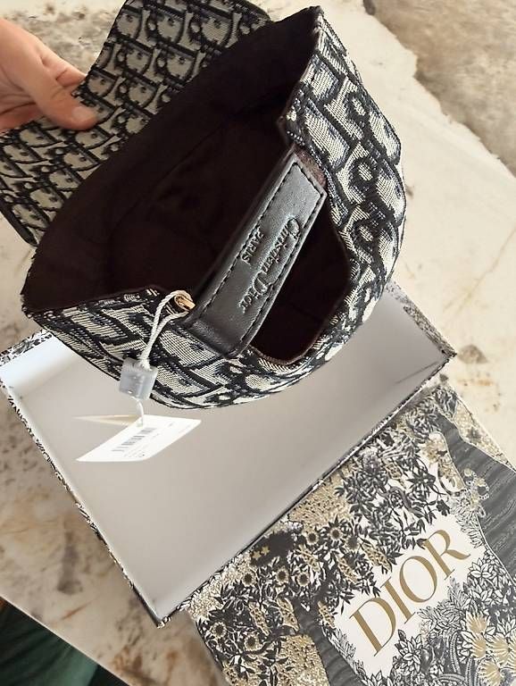 Copricapi, berretti & cappellini: Neue Dior Cap – Usato da Recherswil venduto da mbi_dtp8 2