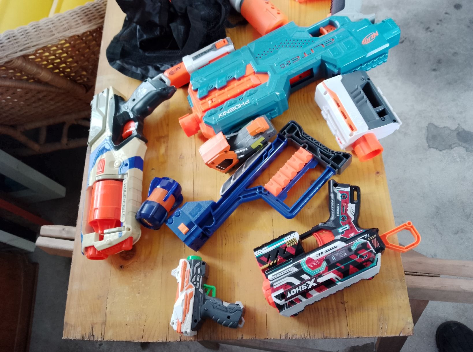 Nerf Giocattoli: gros lot de nerf. vente en vrac – Usato da saillon venduto da Lamateur 1