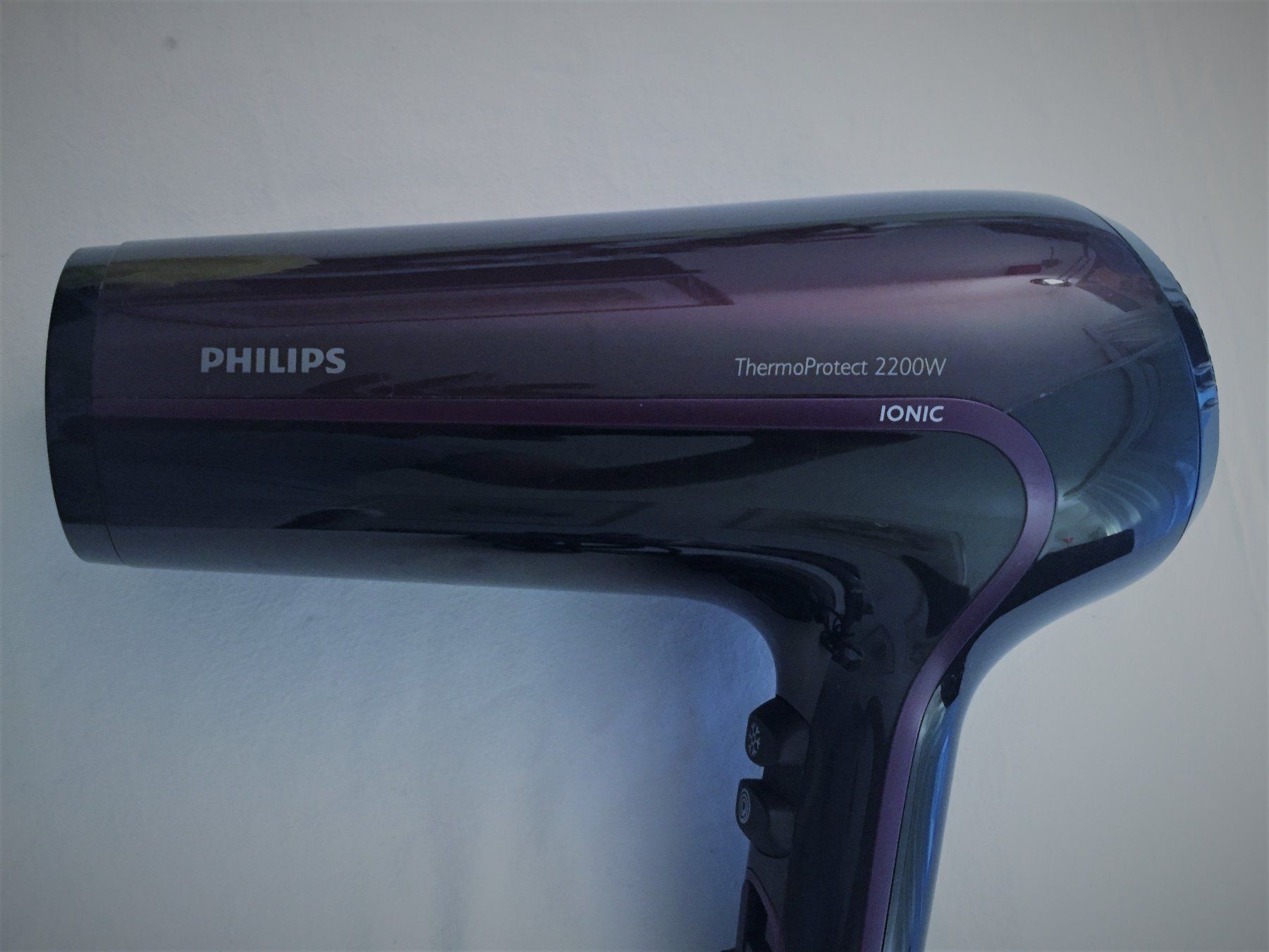 Philips Föhn: Haartrockner Philips ThermoProtect 2200W Ionic mit Diffusor – Gebraucht aus Zürich von sop_5b8y 1