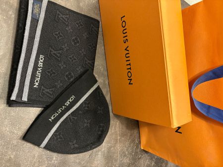 BONNET & ECHARPE LOUIS VUITTON