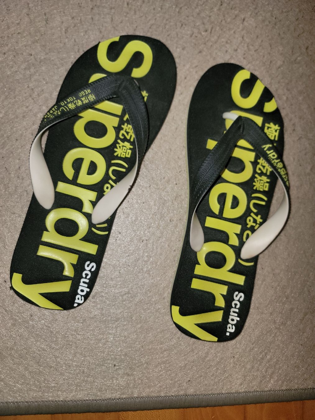 Superdry Scarpe da uomo: Superdry Badelatschen, flip-flops for men,code core superdry – Usato da Zollikerberg venduto da Nice_Name 7