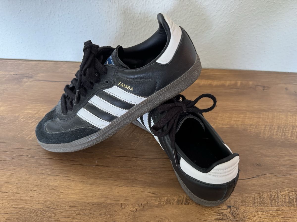 Adidas Scarpe da donna: Baskets Adidas Samba Noires T. 38 2/3 – Usato da Brügg BE venduto da Goob 1