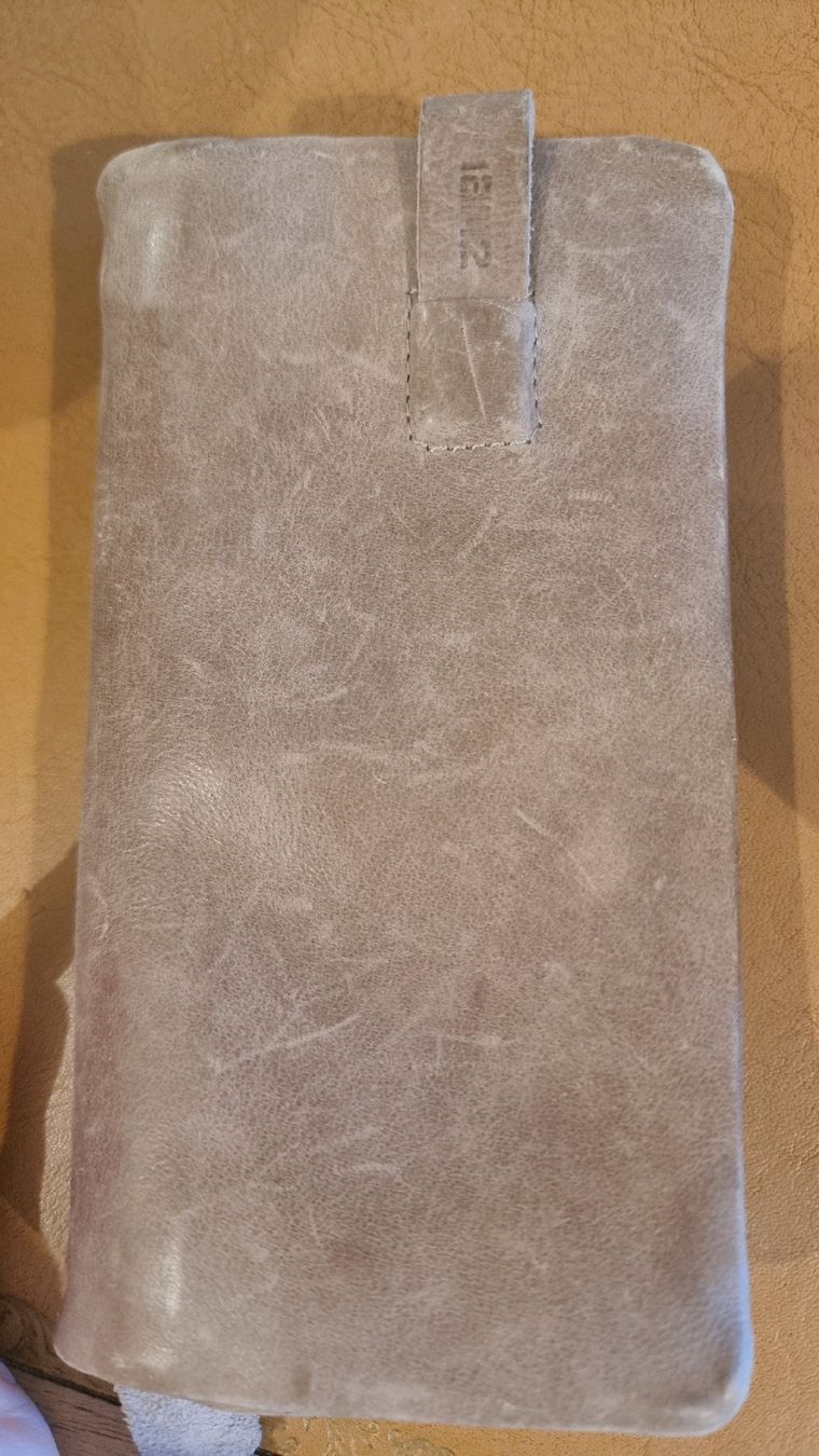 Borse da donna: Pochette ZWEI en cuir gris clair - Élégance discrète – Usato da Vevey venduto da fer3ica 7