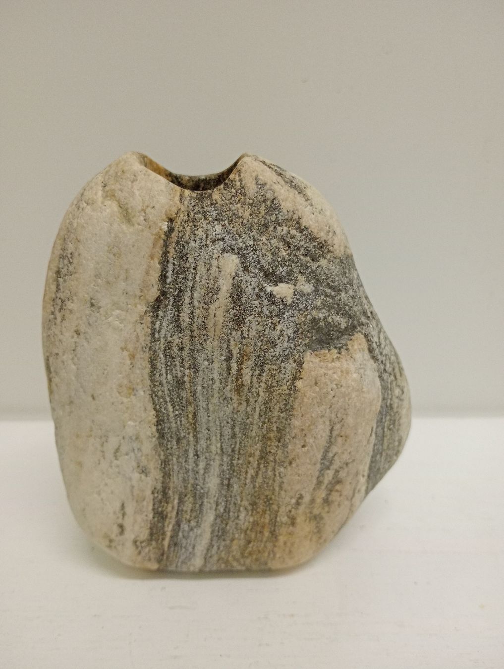 Vasi & Recipienti: Wunderschöne Deko-Blumenvase aus echtem Naturstein – Usato da Allschwil venduto da Evgeniia78