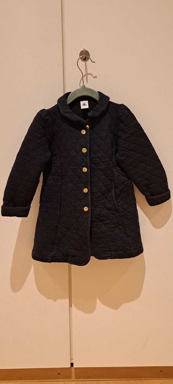 Petit Bateau Giacche & Cappotti: Steppmantel von Petit bateau, Grösse 104 – Usato da Hinterkappelen venduto da Anbal