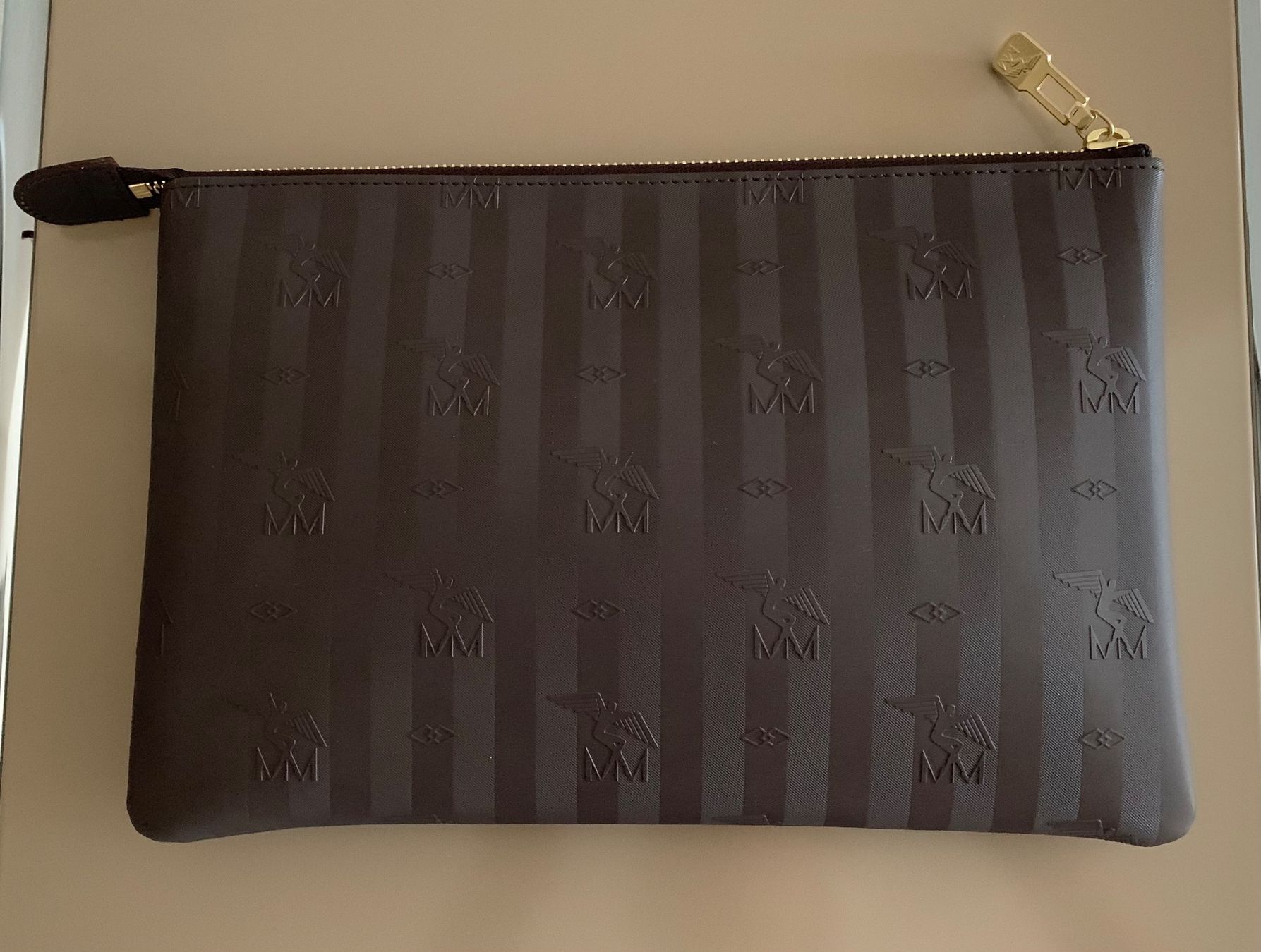 Maison Mollerus Taschen für Damen: MAISON MOLLERUS Pochette chocolate gold, NEU – Neu und originalverpackt aus Mettmenstetten von srca 1