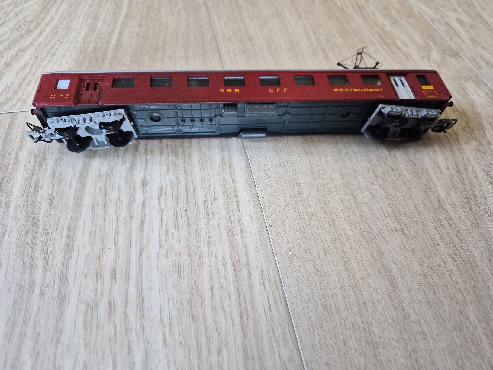 SBB/CFF/FFS Modellini di ferrovie: Wagon restaurant CFF SBB rouge pour train miniature – Usato da La Joux FR venduto da car_ck96 3
