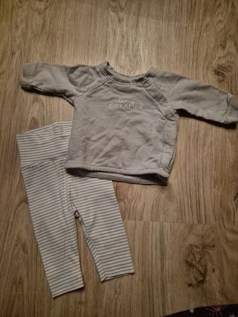 Baby Set H&M Pullover und Hose gestreift Grösse 56 neuwertig