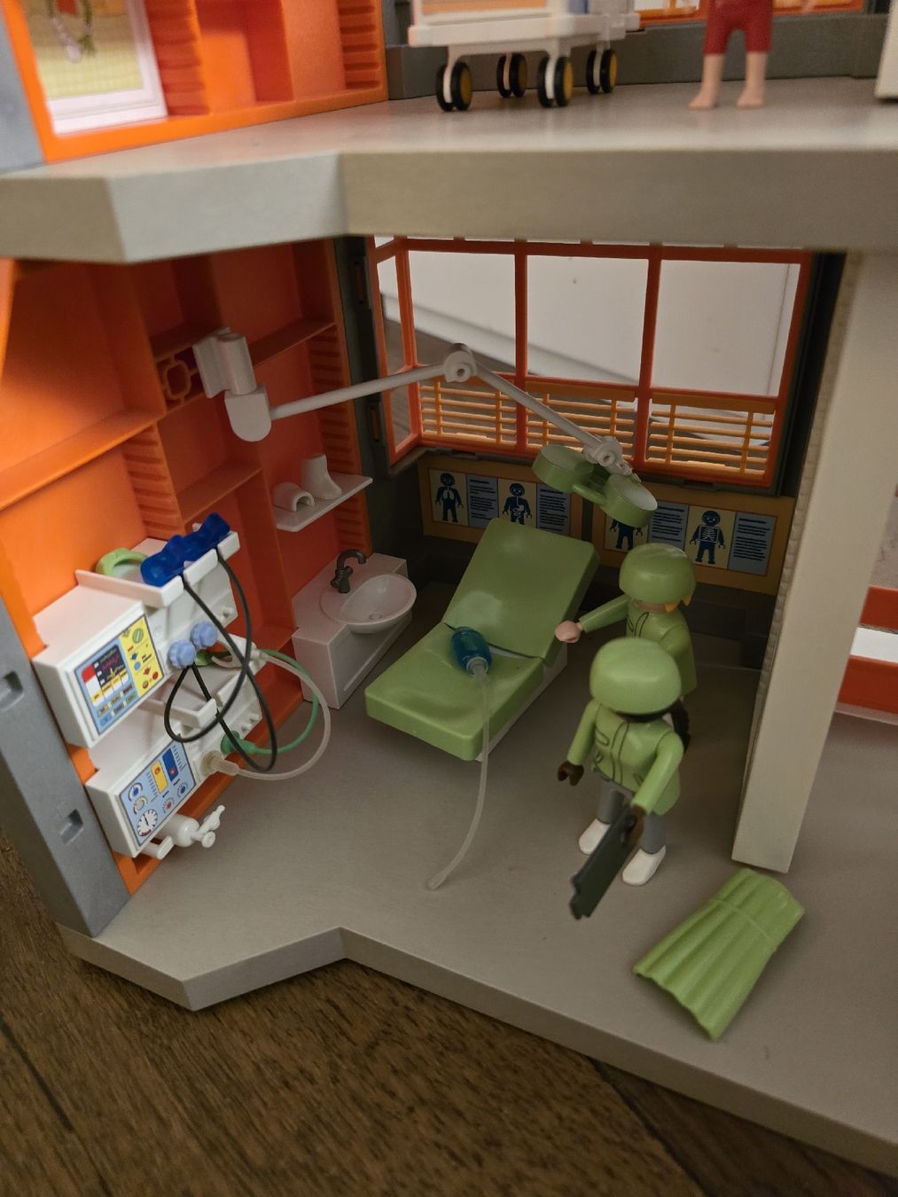 Playmobil Giocattoli: Playmobil Krankenhaus🏥 – Usato da Bätterkinden venduto da 76Denise 3