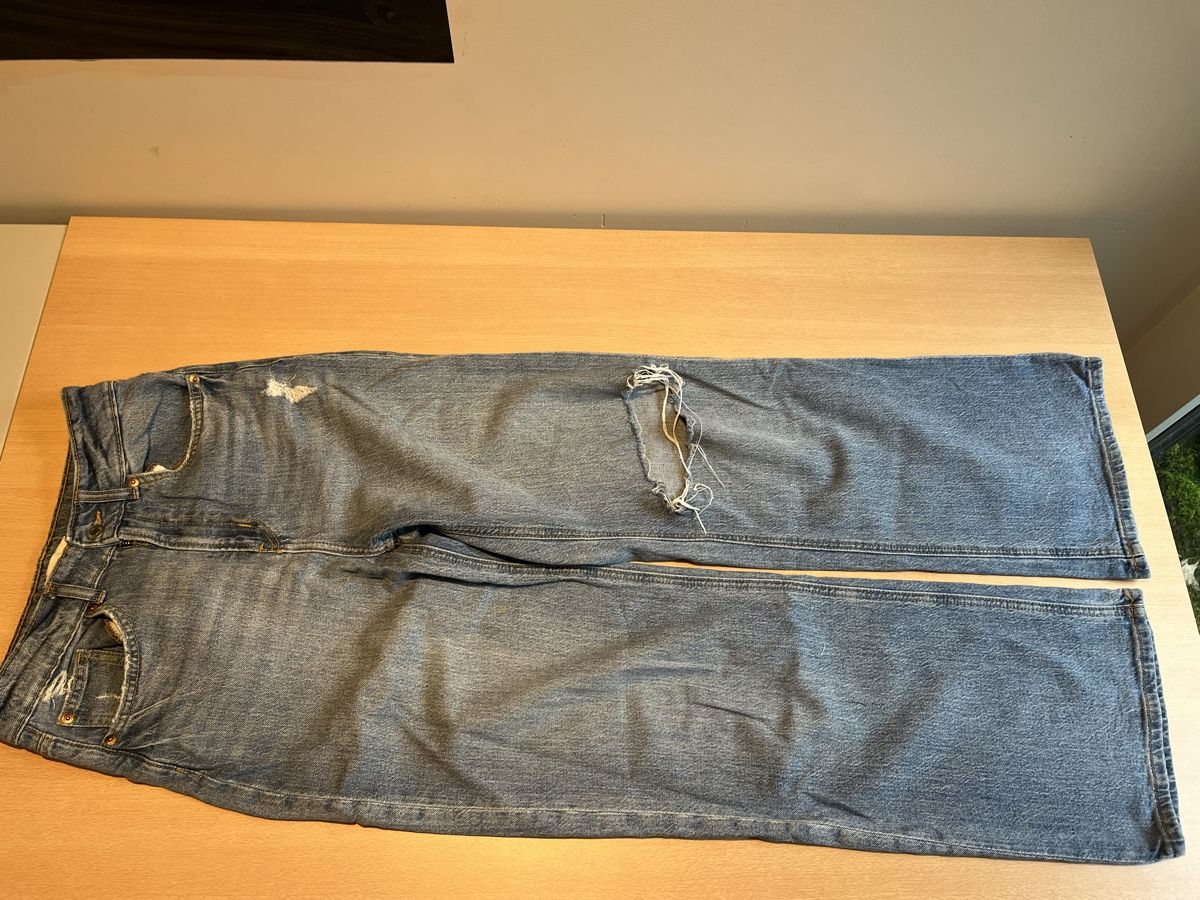 H&M Jeans: Jeans large fille H&M taille 38 – Usato da Romont FR venduto da cat_j6ww