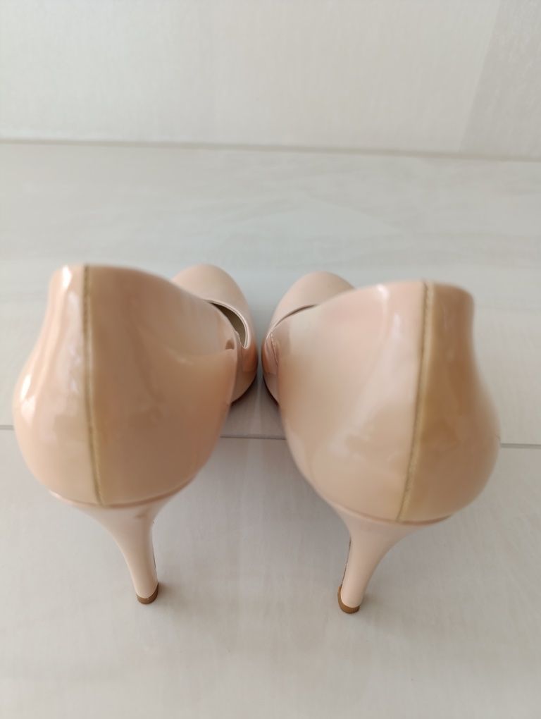 Navyboot Scarpe da donna: Elegante Nude High Heels, Gr. 37 , Novyboot – Usato da Hergiswil NW venduto da pol_9dl8 7
