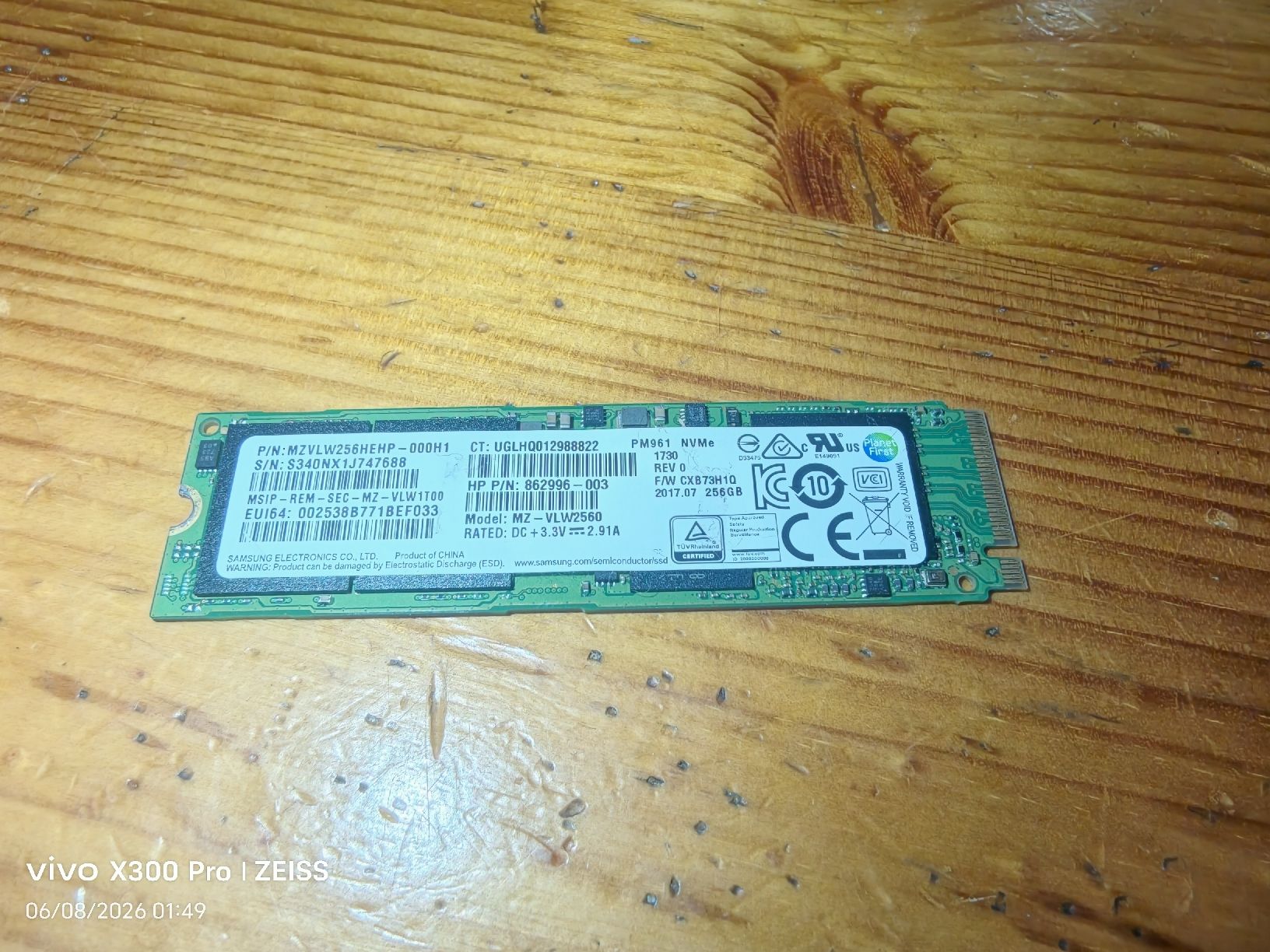 Dischi rigidi: SSD 256GB – Usato da St-Martin FR venduto da MaxHsr
