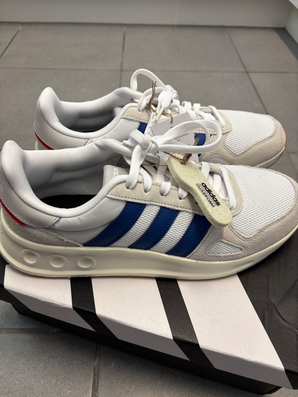Adidas Herrenschuhe: Adidas Sneakers – Neu und originalverpackt aus Zürich von mc__2kll 2