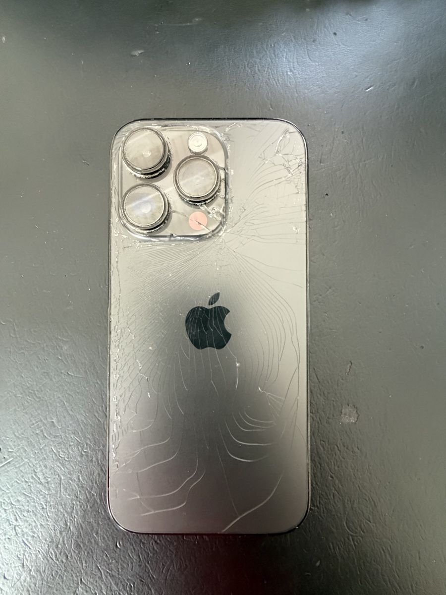 Apple Portables: Apple iPhone 14 Pro Max Graphite Damaged – Défectueux à Unterägeri par Bestbuy99 1