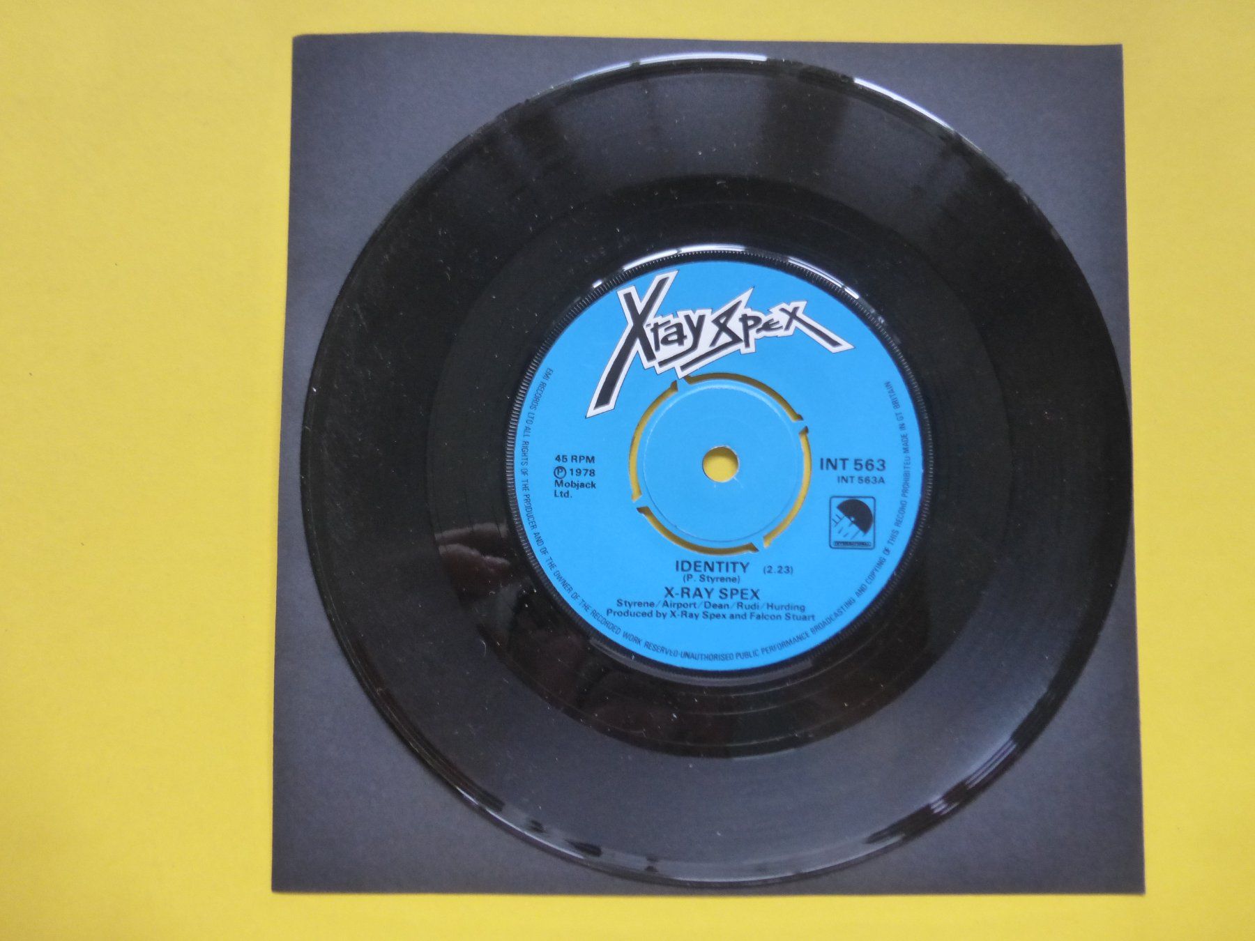 Dischi in vinile: X-Ray Spex – Identity – Usato da Zürich venduto da Swiss57