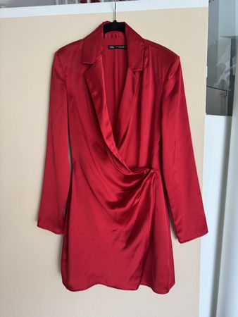 Damen Kleid rot Zara Grösse XS neuwertig