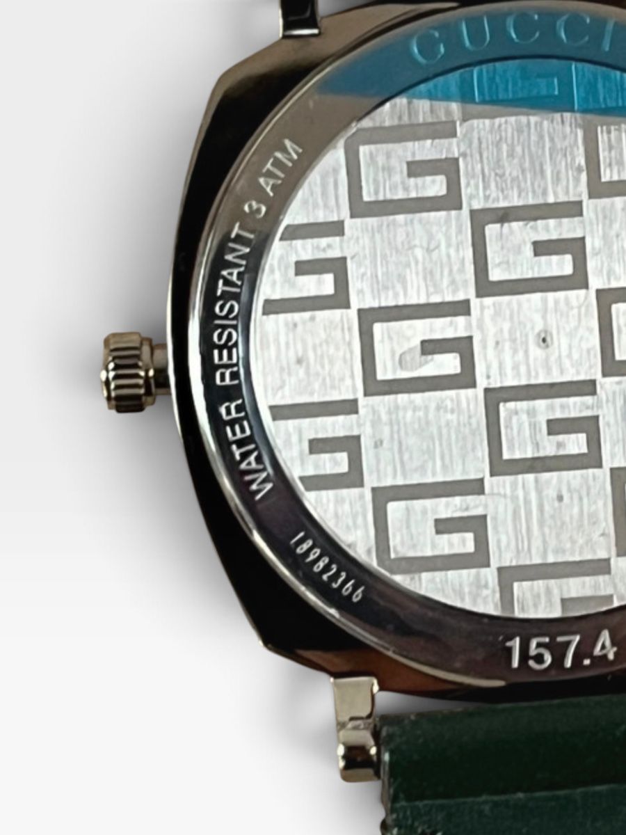 Gucci Orologi: Gucci Grip Watch – Nuovo e nell'imballaggio originale da Plan-Les-Ouates venduto da Loved_Panda_Clothing 5