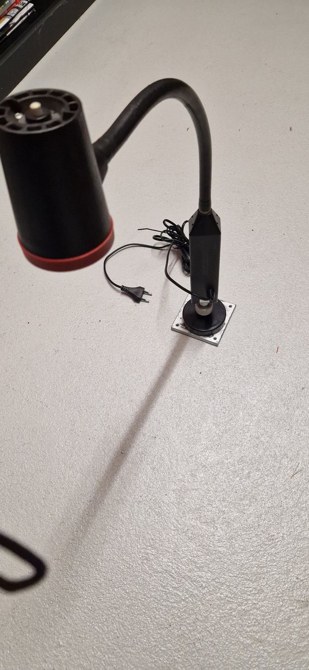 Lampade: Werkstatt Lampe – Usato da Hildisrieden venduto da Anthosa3 4