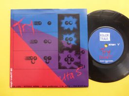Delta 5 – Try / Colour