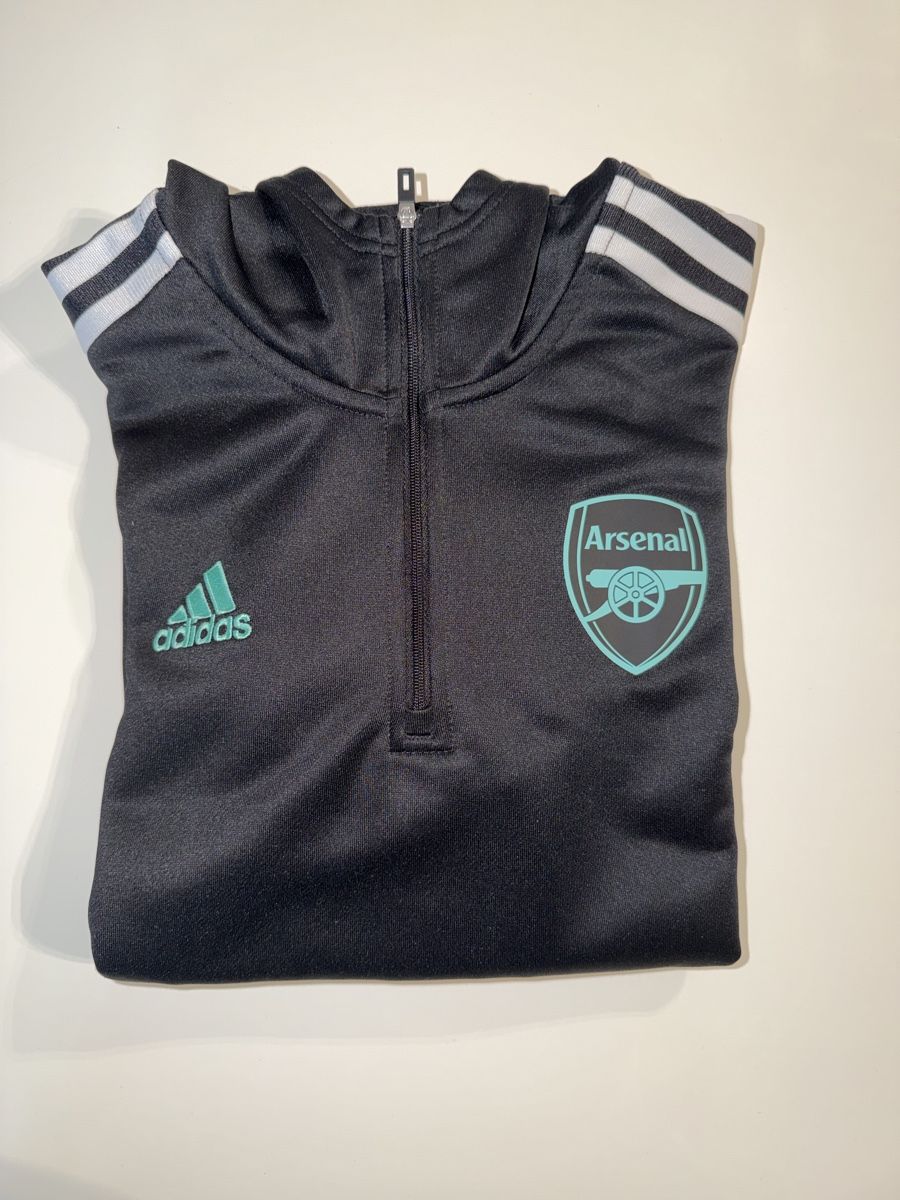 Arsenal Canottiere & Pantaloni: Maillot de foot Arsenal – Usato da Cologny venduto da PEACEANDLOVE 1