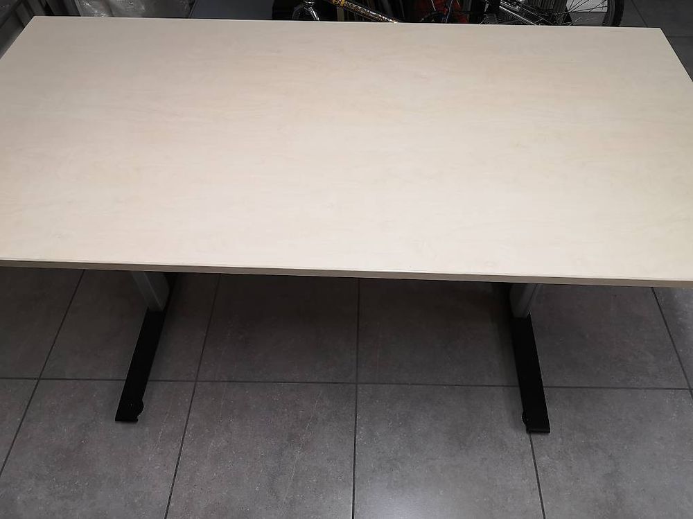 Scrivanie: Büro-Tisch – Usato da Rüti ZH venduto da sbm_p8jg 2