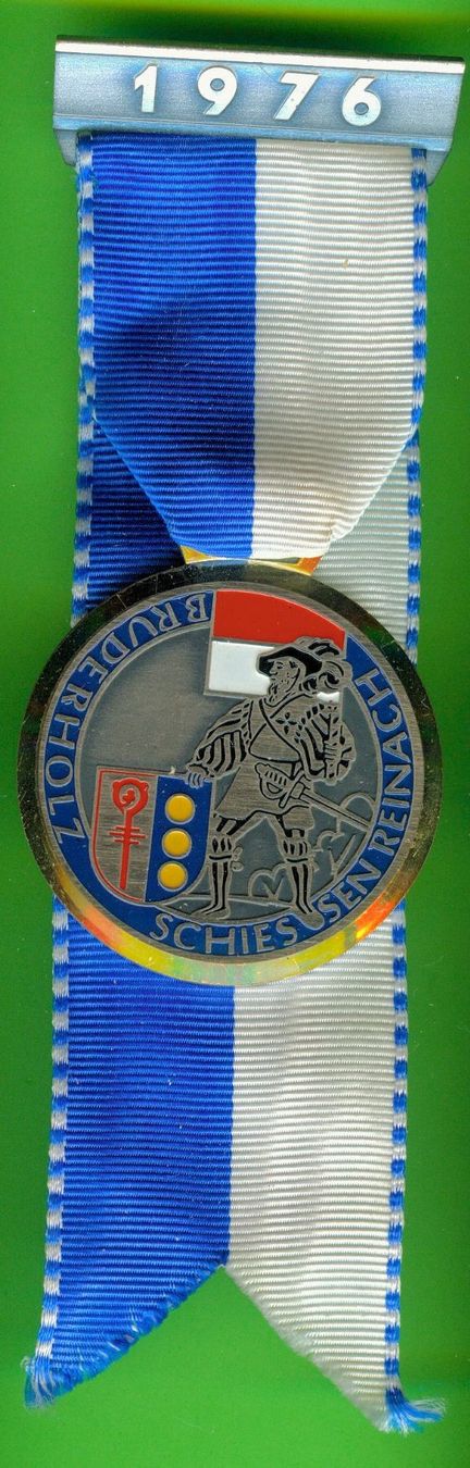 Medaillen: KRANZABZEICHEN  1976 – Gebraucht aus Winterthur von Sammleroase