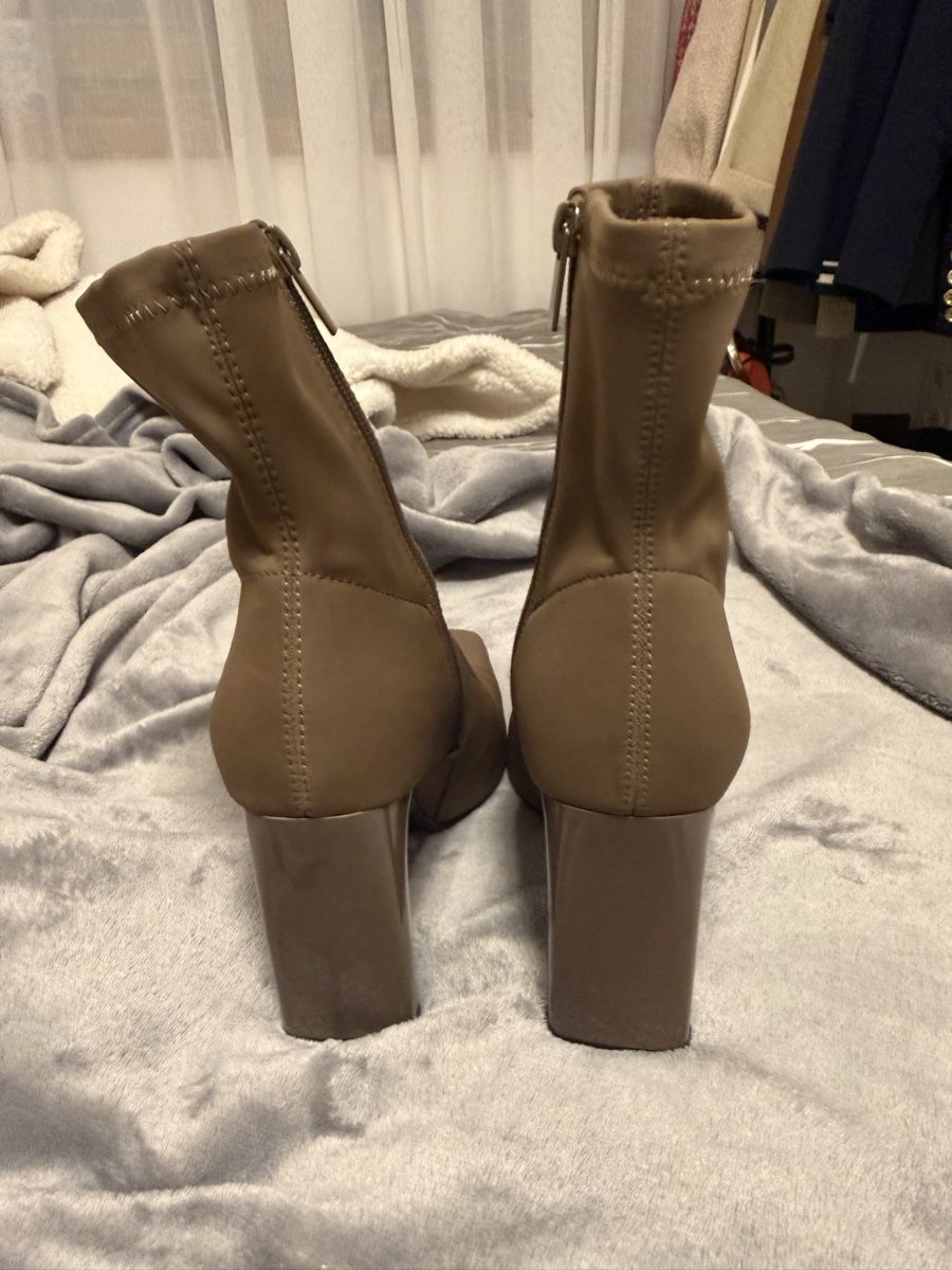 Zara Scarpe da donna: Zara Stiefelette – Nuovo (secondo la descrizione) da St. Moritz venduto da ari_9fcv 3