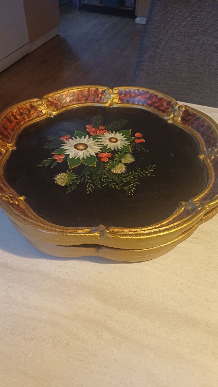 Assiettes: 2 Schöne Wandteller Handbemalt  – D'occasion à Flawil par Naphtali 9