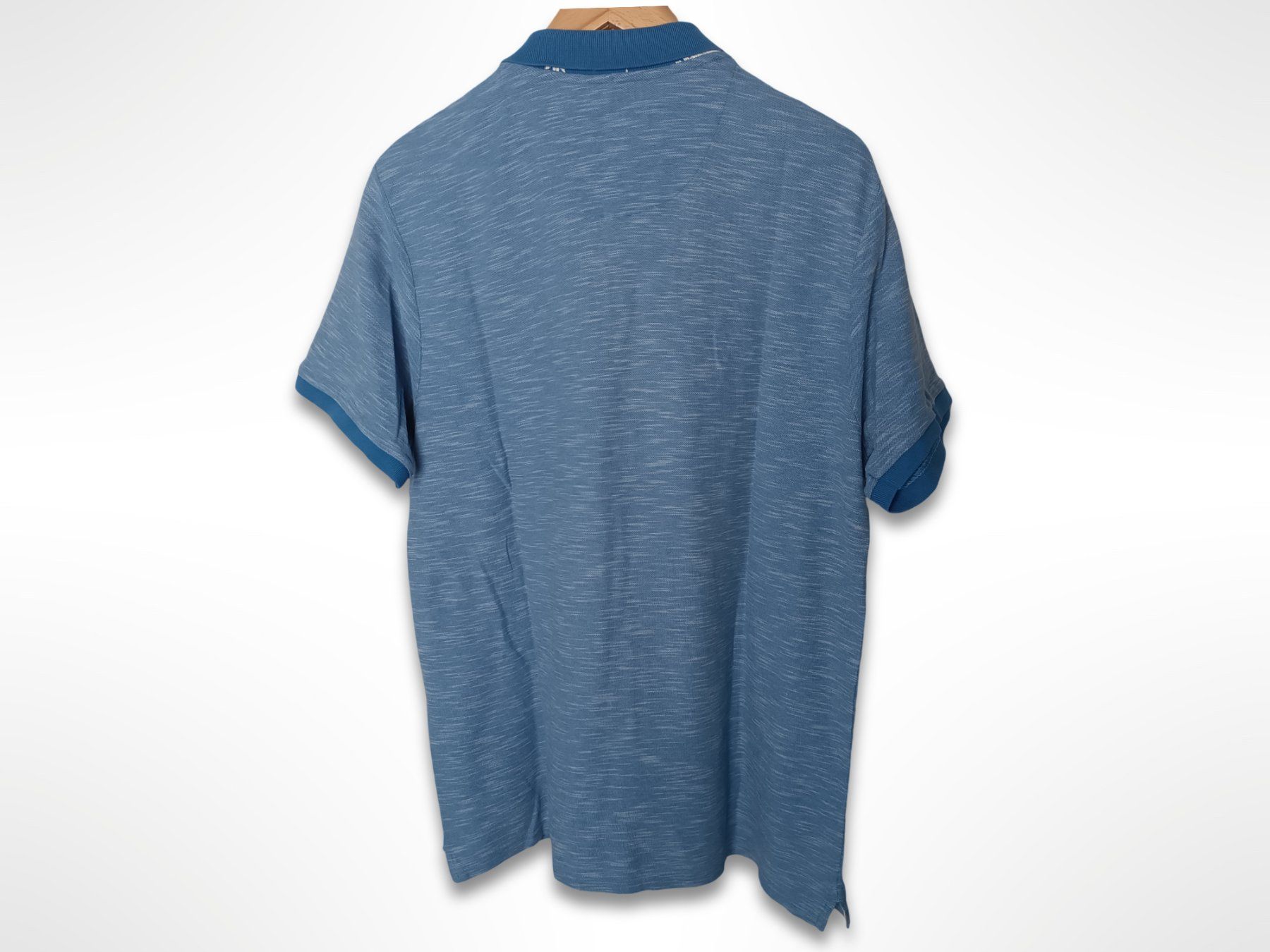 Maddison Polos: MADDISON Hellblaues Poloshirt Gr. XL – D'occasion à Suhr par Restwert_Suhr 1
