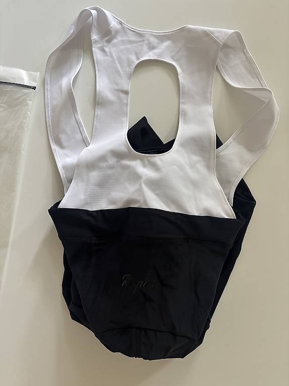 Hosen: RAPHA women's core bib shorts  – Gebraucht aus Zürich von cla_07 2