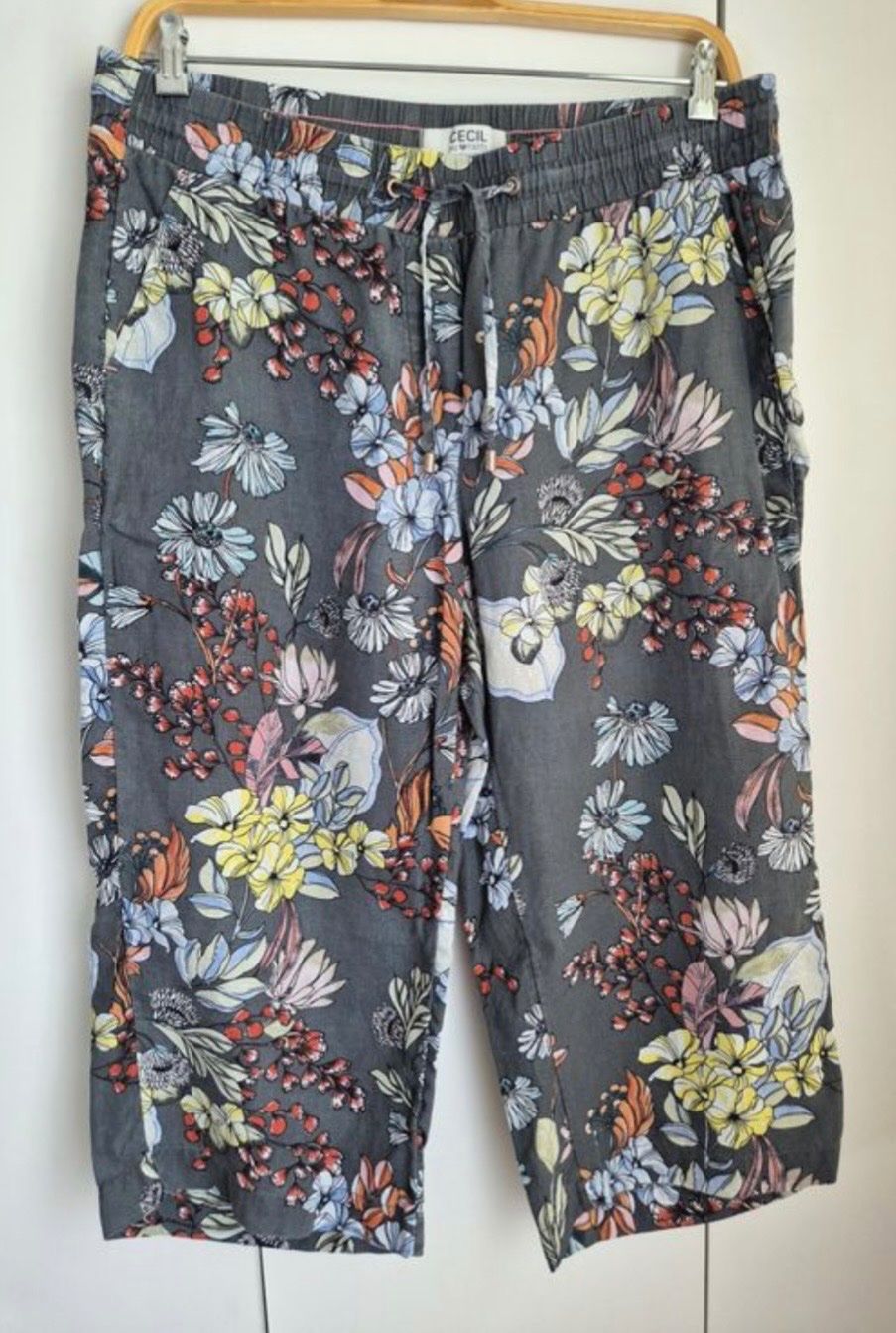 Cecil Pantalons: Cecil Leinenhose 3/4 Culotte L – D'occasion à Meilen par Sura18 1