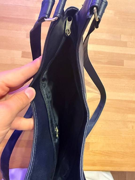 Borse da donna: Schultertasche Fabiani – Nuovo e nell'imballaggio originale da Winterthur venduto da OliviaC5 2