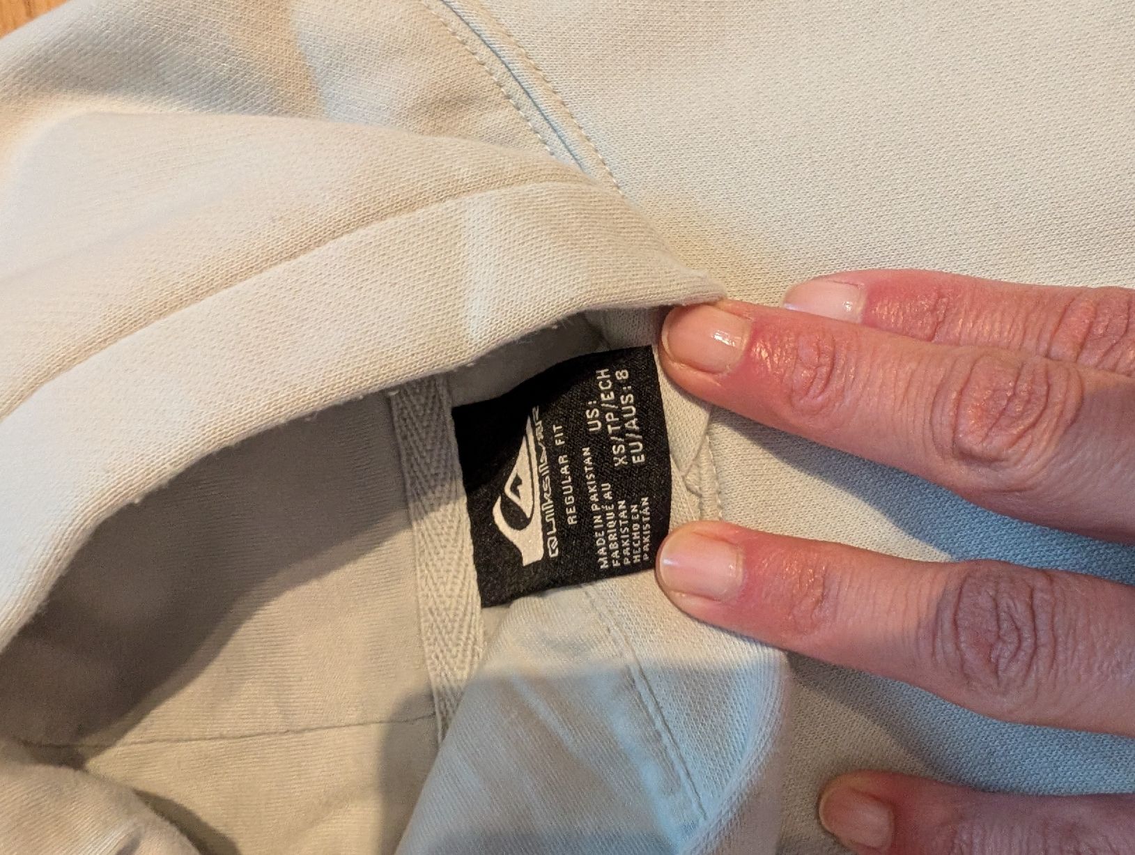 Quiksilver Maglioni & Felpe: Quiksilver Kapuzenpullover beige Grösse 8 – Usato da Walenstadt venduto da Dorinka 1