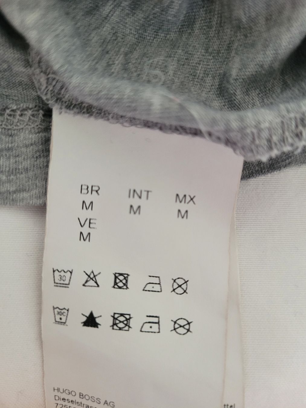 Hugo Boss T-shirt: 40. T-Shirt Hugo Boss, taille M – Usato da Villars-sur-Glâne venduto da m66_dch5 5