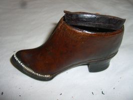 antike Lederschuh-Dose