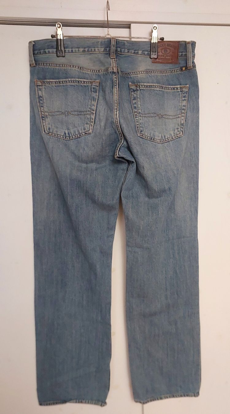 Jeans: Jeans American – Usato da Brunnen venduto da CHOUCHOU. 1