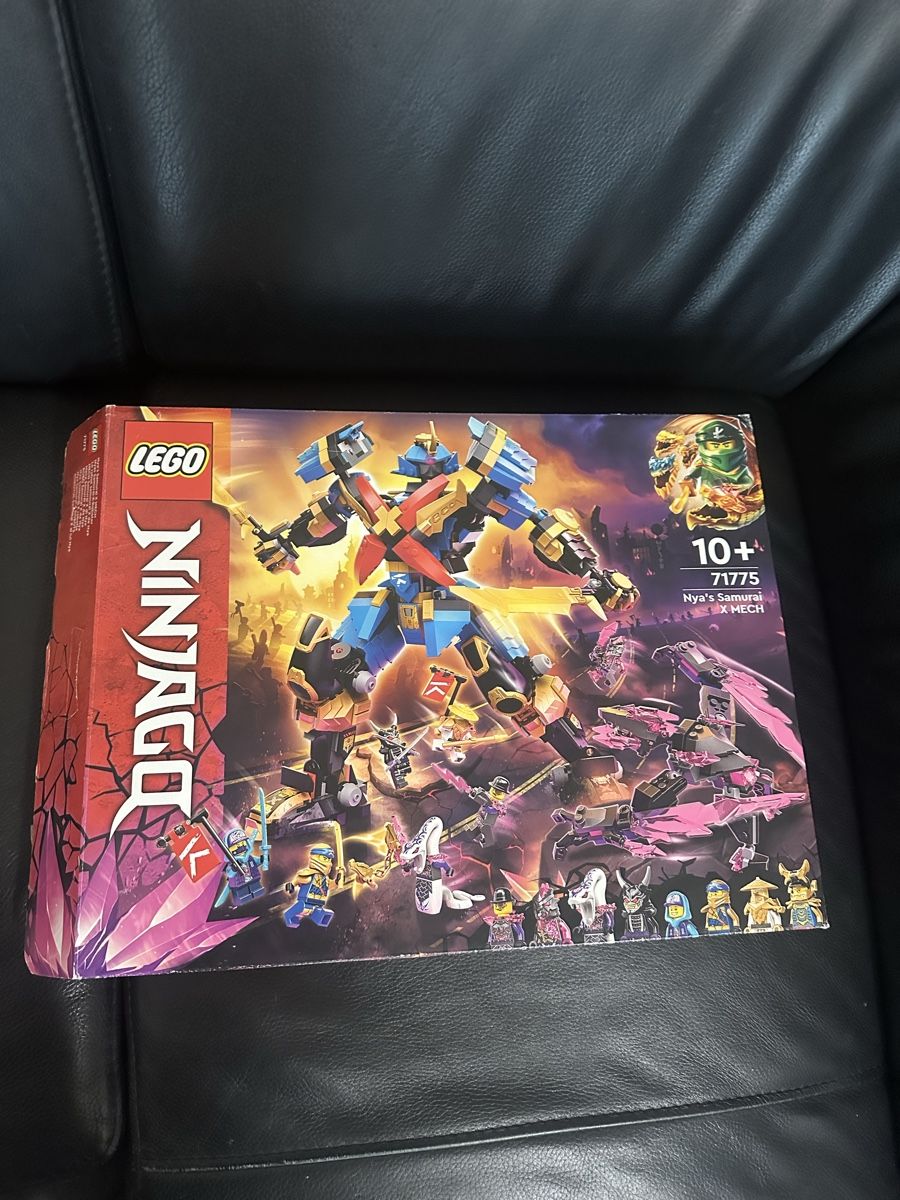 Lego Statuette: Ninjago Roboter mit Figur ab 30Fr! – Nuovo (secondo la descrizione) da Niederrohrdorf venduto da Guido.B 2