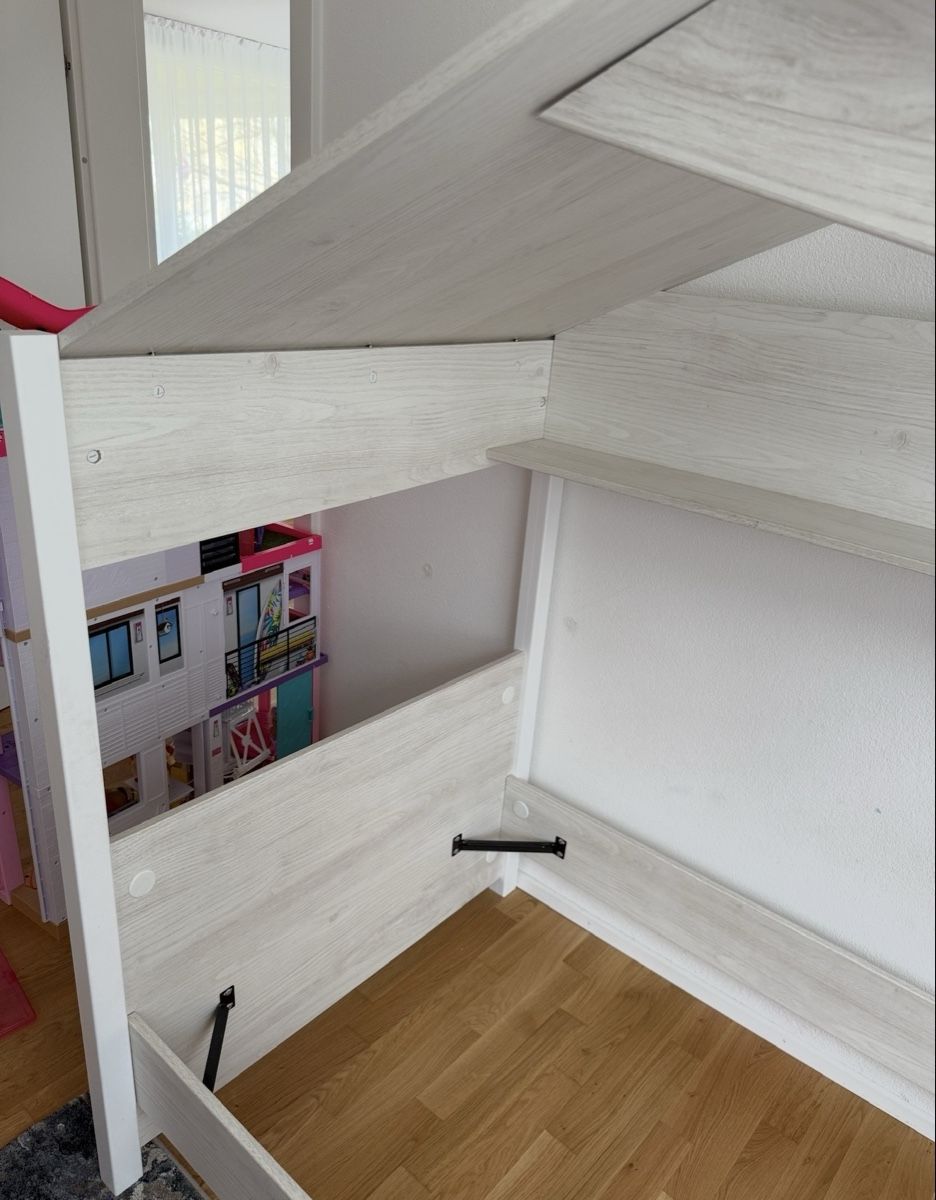Betten: Kinderhausbett – Gebraucht aus Hedingen von S.Alic01 3