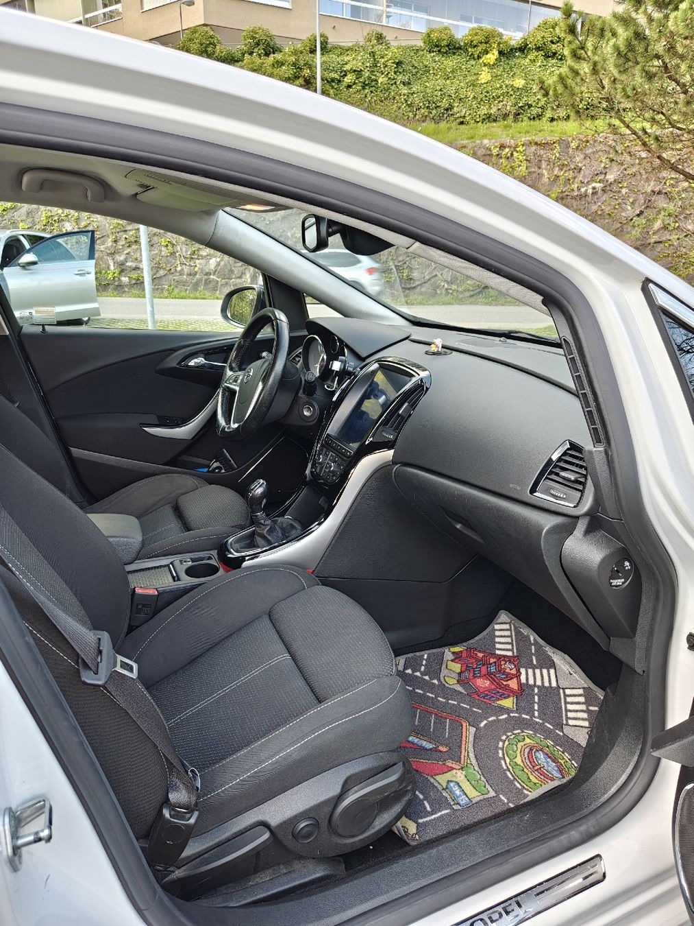 Opel Automobili: Opel Astra J 2.0 CDTI Biturbo – Usato da Brunnen venduto da Bonito68 4
