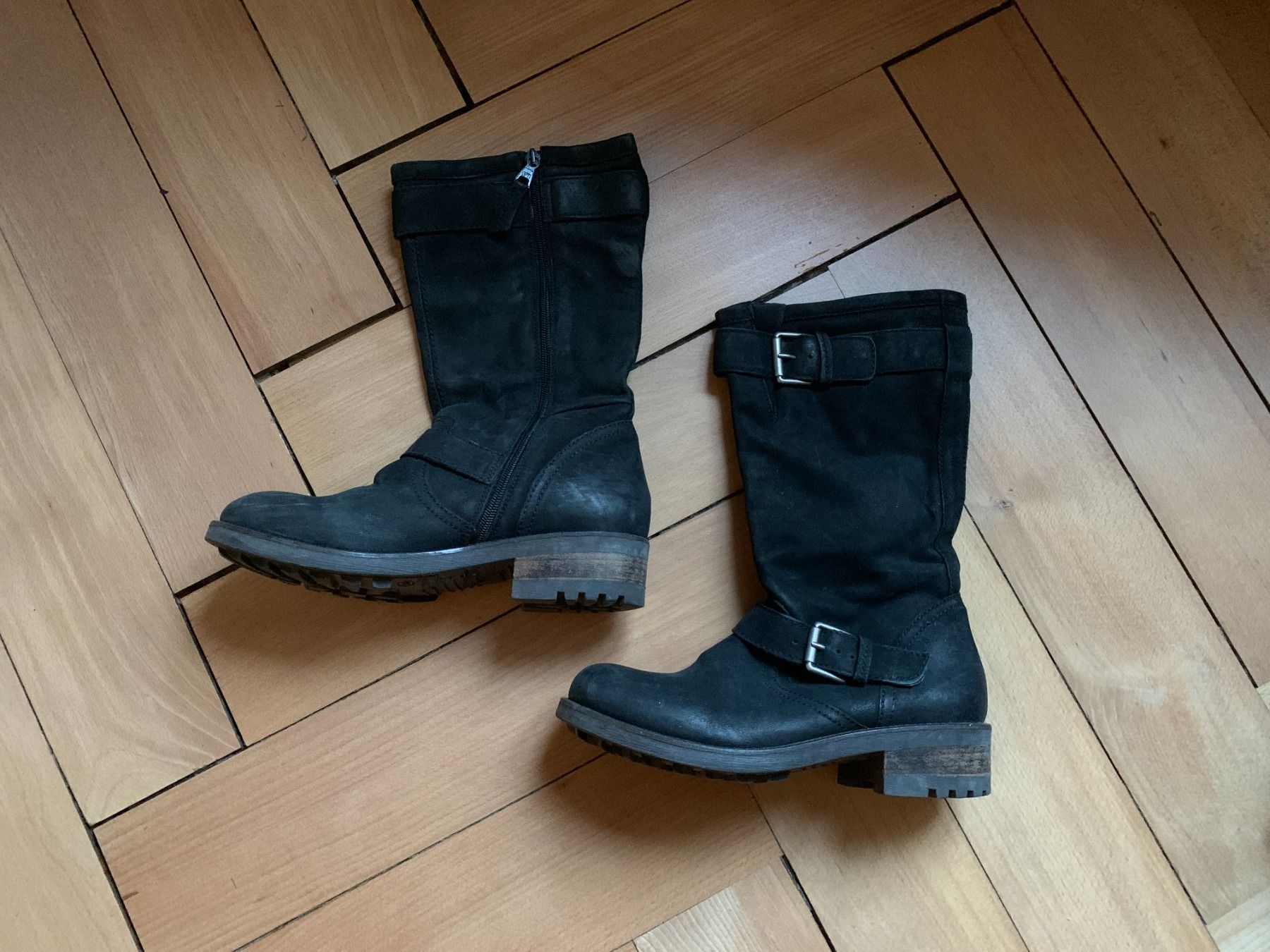Globus Scarpe da donna: GLOBUS - Leder Stiefel schwarz 39 – Usato da Zürich venduto da Diazaio