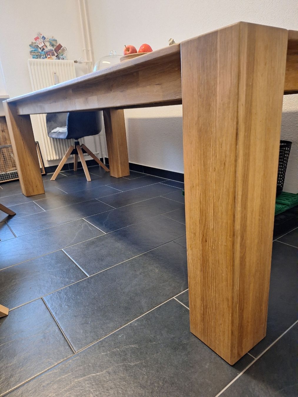 Tavoli: Massiver Holztisch / Esstisch – Usato da Burgdorf venduto da kor_c5ps 4