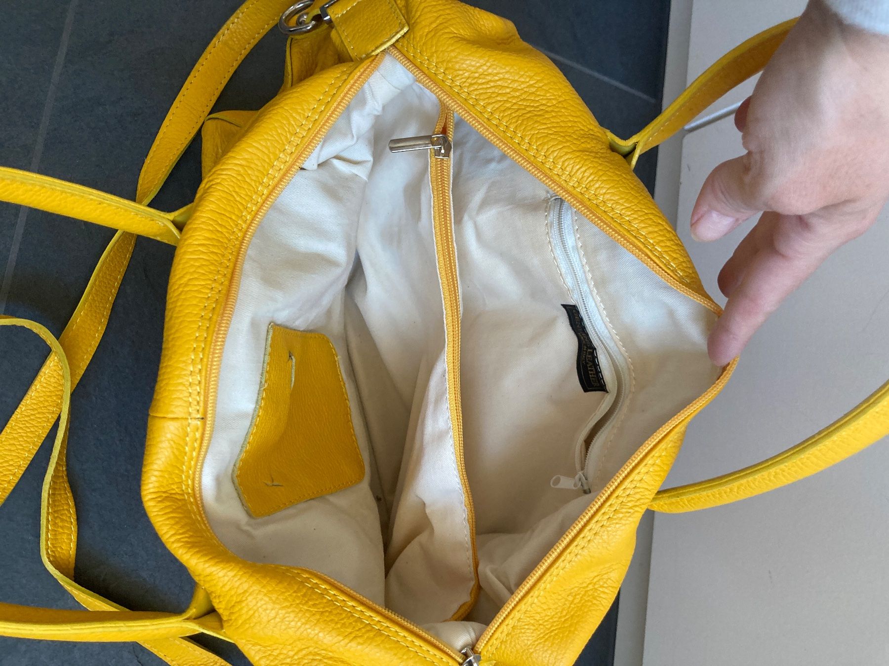 Borse da donna: Tolle gelbe Ledertasche – Usato da Bern venduto da Croquant 1